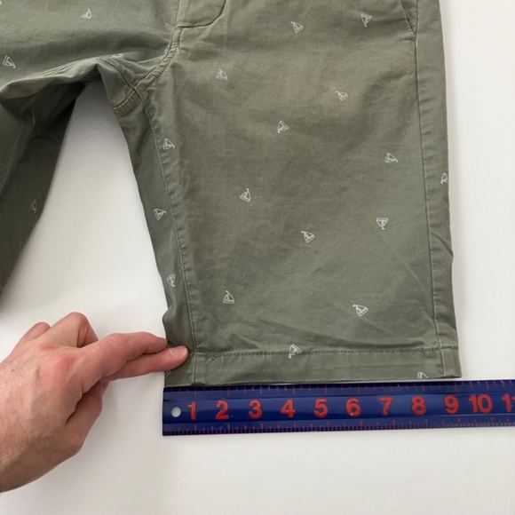 Jack & Jones Flat Front Chinos, Sage colored with sailboat pattern Size S - Picture 12 of 17